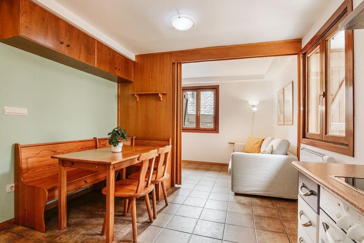 Cantal - apartamento 4 pax en Sallent de Gállego Exterior foto