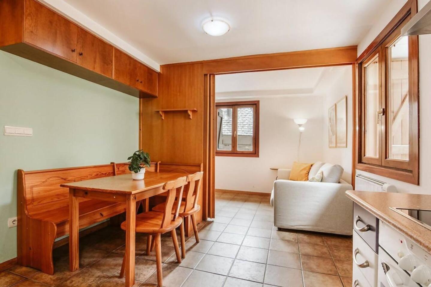 Cantal - apartamento 4 pax en Sallent de Gállego Exterior foto